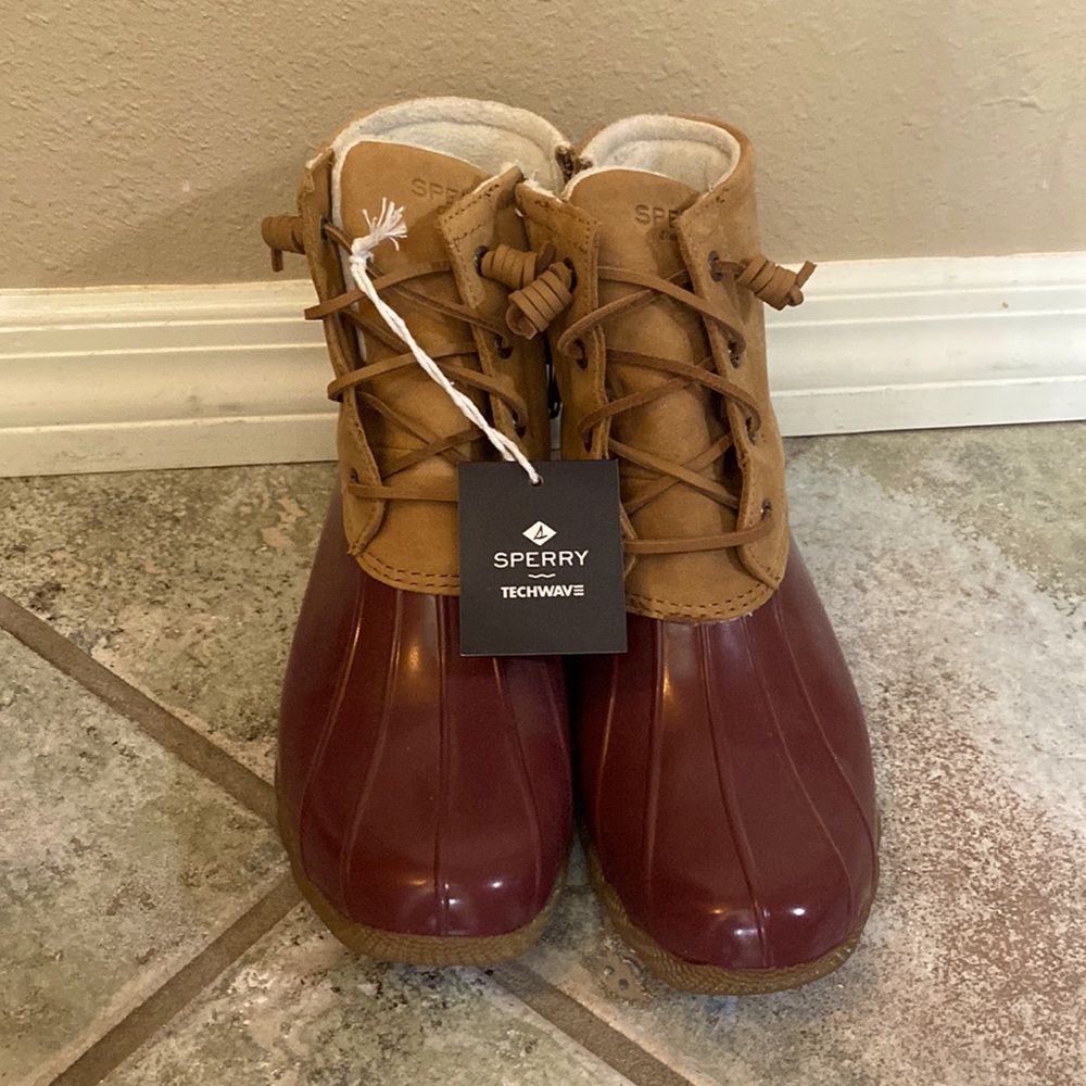 Sperry - Techwave “Duck boots” size 9 women